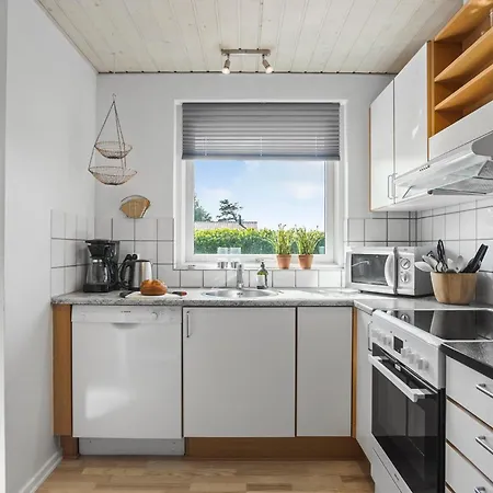 Prázdninový dům Lovely In With Sauna *