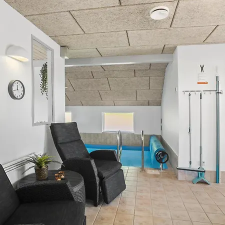 Lovely In With Sauna